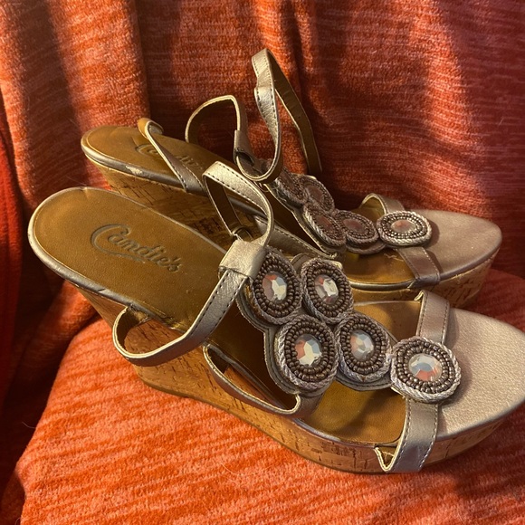 Vintage ladies Candies wedges size 10 - Picture 11 of 12